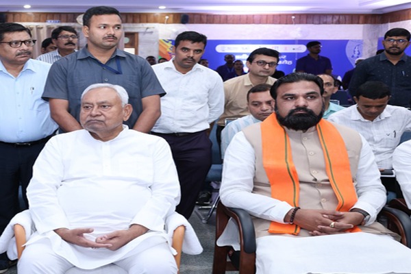 मुख्यमंत्री पद से इस्तीफा देंगे नीतीश कुमार, आज होगा बिहार के नए सीएम के नाम का फैसला