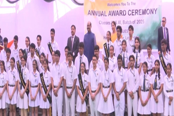 ओम बिरला ने छात्रों से जागरूक नागरिक बनने का किया आह्वान, कहा-लोकतंत्र केवल चुनाव नहीं, संवाद का माध्यम