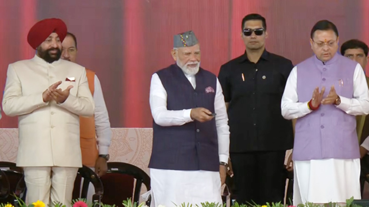 पीएम मोदी ने दिल्ली-देहरादून इकोनॉमिक कॉरिडोर का उद्घाटन किया, सफर 6 घंटे से घटकर 2.5 घंटे रह जाएगा
