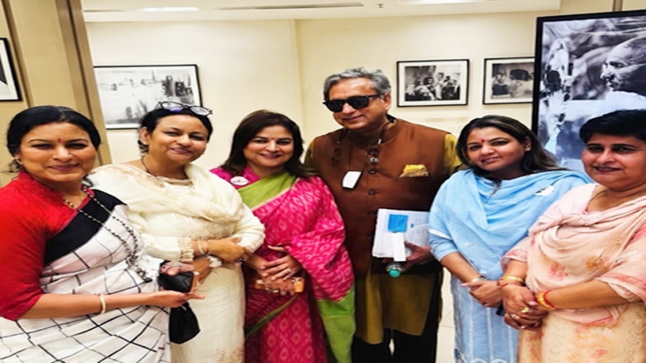 महिला आरक्षण को शशि थरूर ने सही बताया, कहा- कांग्रेस पूरी तरह प्रतिबद्ध, लेकिन सरकार का तरीका अपारदर्शी