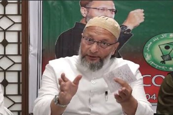 ओवैसी ने गुजरात के UCC बिल को असंवैधानिक करार दिया, बोले- यह मुसलमानों के अनुच्छेद 25 का उल्लंघन कर रहा