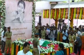 आशाताई का अंतिम संस्कार