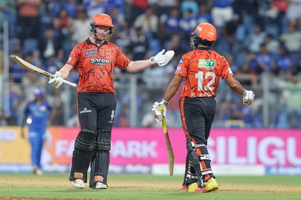 आईपीएल-19 : रिकेल्टन का तूफानी शतक भी MI के काम न आया, 244 रनों का लक्ष्य पार कर SRH तीसरे स्थान पर