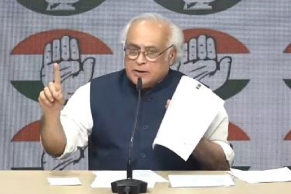 कांग्रेस का आरोप- बंगाल व तमिलनाडु के चुनाव नतीजों को प्रभावित करने के लिए बढ़ाया गया बजट सत्र