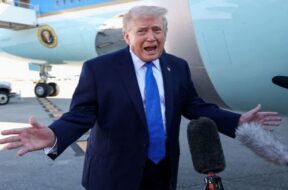 डोनाल्ड ट्रंप