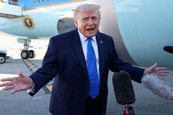 डोनाल्ड ट्रंप