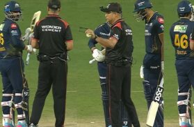 तेवतिया का चौड़ा बल्ला पकड़ा गया