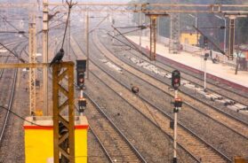 दो रेलवे परियोजनाओं को मंजूरी