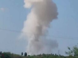 पटाखा फैक्ट्री में धमाके से 22 मरे