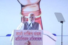 पीएम मोदी बरेका में