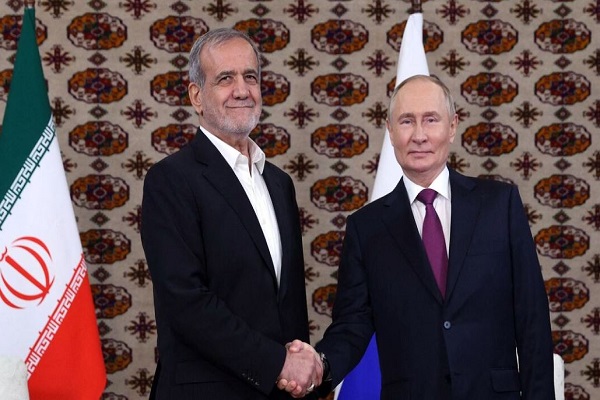 रूसी राष्ट्रपति पुतिन ने की ईरानी समकक्ष पेजेश्कियान से बात, शांति प्रयासों में सकारात्मक भूमिका निभाने की पेशकश