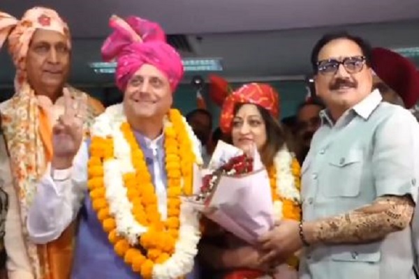 दिल्ली नगर निगम : प्रवेश वाही दिल्ली के महापौर निर्वाचित, मोनिका पंत बनीं डिप्टी मेयर