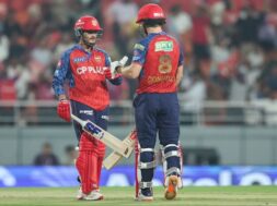 प्रियांश आर्य व कूपर कोनोली