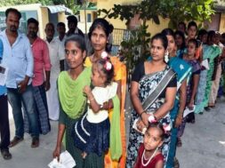 बंगाल व तमिलनाडु में वोटिंग