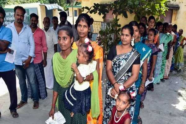 विधानसभा चुनाव : पश्चिम बंगाल में पहले चरण के लिए रिकॉर्ड 91% से ज्यादा वोटिंग, तमिलनाडु में भी 85% मतदान का नया कीर्तिमान