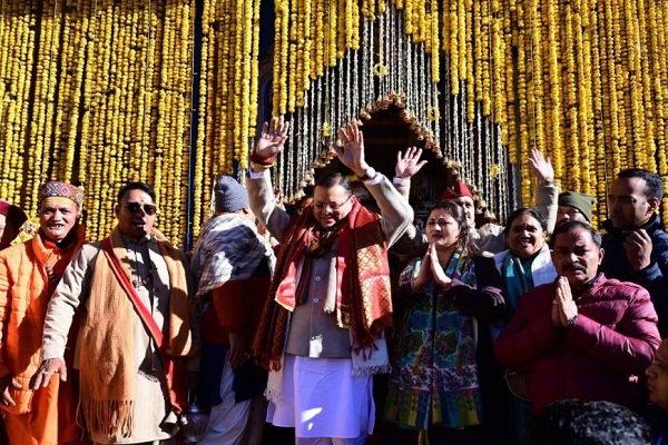 बाबा केदारनाथ धाम के खुले कपाट, सीएम धामी ने की पूजा-अर्चना, प्रदेशवासियों की सुख-समृद्धि की कामना की