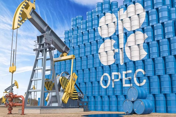 यूएई का OPEC व OPEC+ छोड़ने का एलान, वैश्विक तेल उत्पादक समूह को बड़ा झटकाUAE Exits OPEC and OPEC+, Major Blow to Oil Producers’ Group,UAE, OPEC
