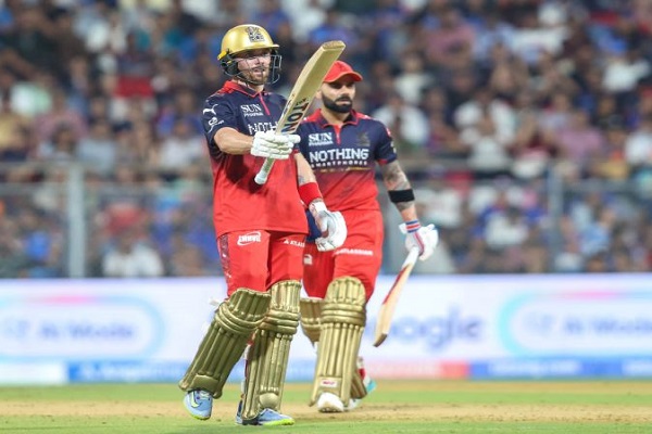 आईपीएल-19 : शीर्ष क्रम के बल्लेबाजी पराक्रम से RCB की प्रभावी जीत, मुंबई इंडियंस की लगातार तीसरी हार