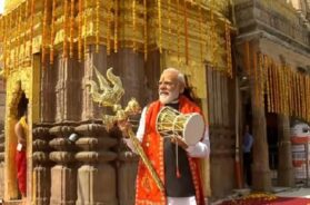 श्री काशी विश्वनाथ मंदिर में पीए मोदी