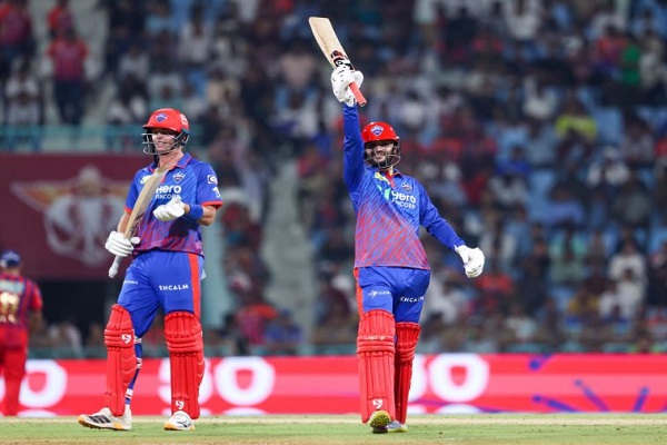 IPL-19 : दिल्ली कैपिटल्स की आसान जीत में समीर रिजवी का विस्फोटक पचासा, घरेलू मैदान पर LSG परास्त