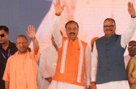 सीएम योगी, केशव मौर्य व बृजेश पाठक