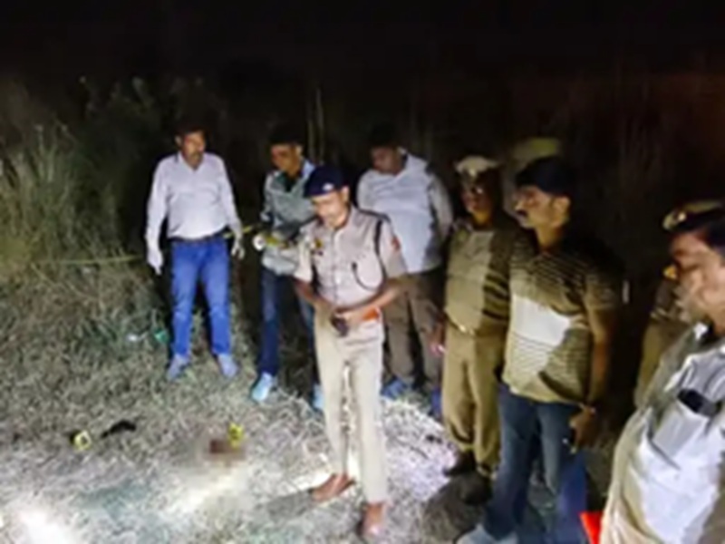 यूपी में 26 घंटे में 3 मर्डर करने वाला साइको किलर एनकाउंटर में ढेर: क्राइम सीन रीक्रिएशन के दौरान पिस्टल छीनकर भाग रहा था पूर्व फौजी