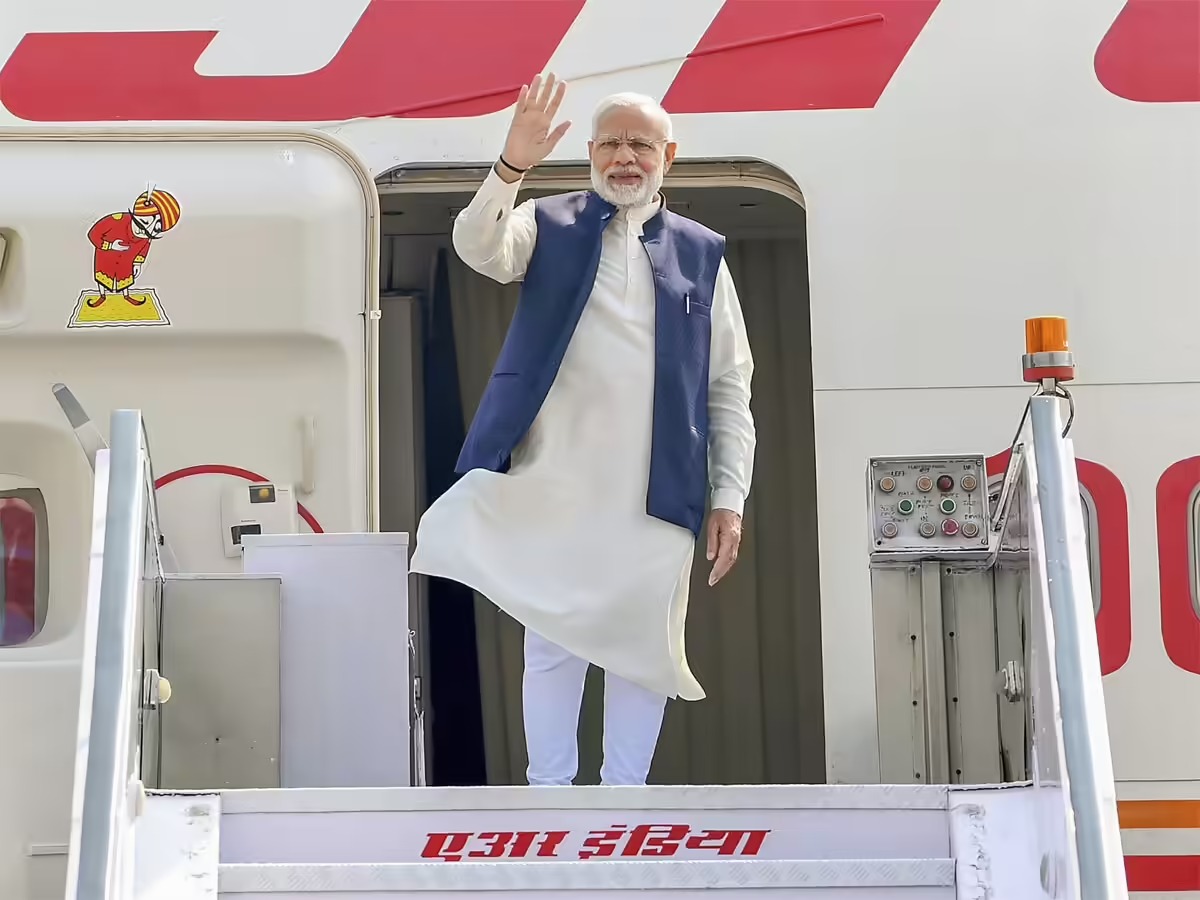 PM Modi Foreign Visit : इ़टली समेत 5 देशों की यात्रा पूरी कर वतन लौटे पीएम मोदी, मिले दो सर्वोच्च सम्मान