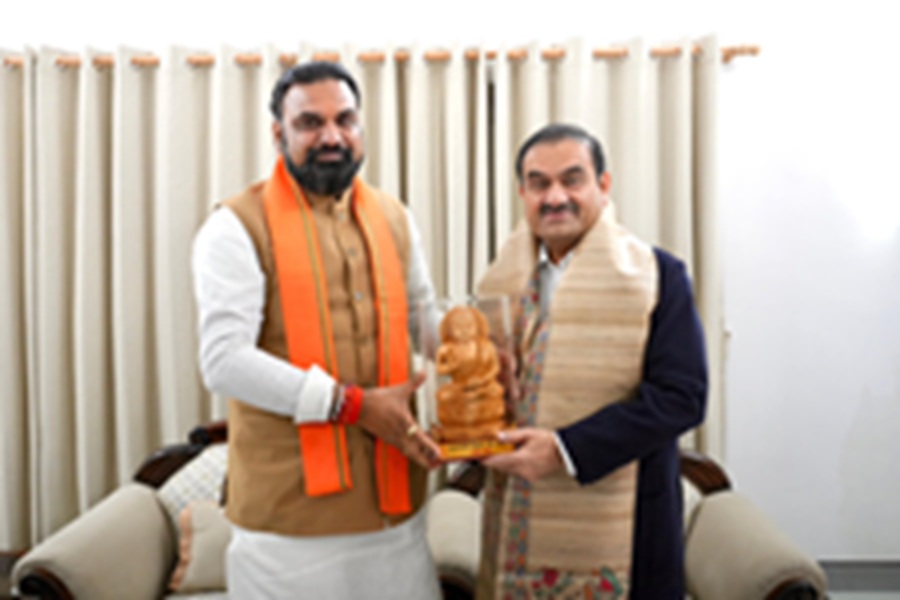 बिहार के मुख्यमंत्री सम्राट चौधरी से मिले गौतम अदाणी, राज्य में 60 हजार करोड़ के निवेश का ऐलान