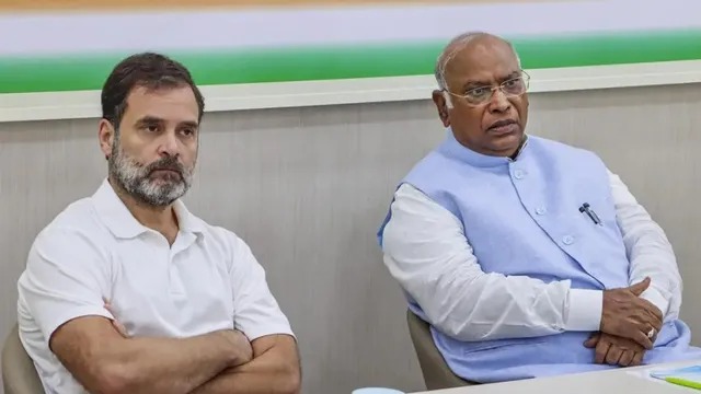 केरल में मुख्यमंत्री पद पर सस्पेंस बरकरार : दिल्ली में पूर्व प्रमुखों संग खरगे की बैठक, आज हो सकता है फैसला