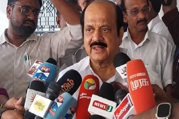 तमिलनाडु में AIADMK के एक और विधायक का इस्तीफा, इसाकी सुब्बैया ने थामा TVK का दामन