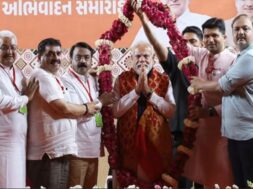 जामनगर में पीएम मोदी का अभिनंदन