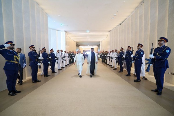 UAE दौरे के बाद नीदरलैंड्स रवाना हुए पीएम मोदी, विदेश मंत्रालय बोला- ‘कम समय, लेकिन अहम नतीजे’