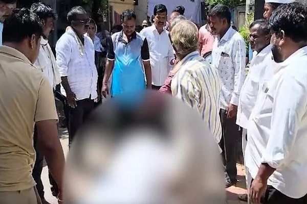 महाराष्ट्र : पुणे और आसपास के इलाकों में जहरीली शराब पीने से 17 लोगों की मौत, कई अन्य की हालत गंभीर