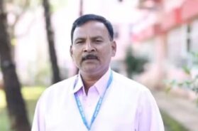 प्रोफेसर पीवी कुलकर्णी