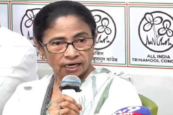 ममता बनर्जी यदि इस्तीफा न देने पर अड़ गईं तो फिर क्या हैं विकल्प?