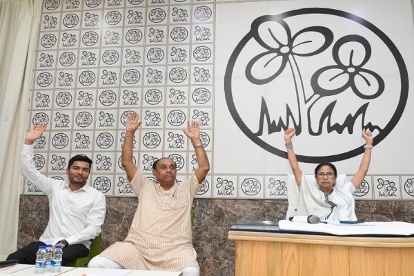 ममता बनर्जी का एलान- ‘राष्ट्रपति शासन लगता है तो लगे, इस्तीफा नहीं दूंगी…’