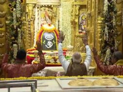 सोमनाथ मंदिर में पीएम मोदी 1