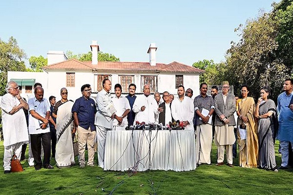 इंडी गठबंधन की आठ जून को बैठक : विपक्षी नेताओं की एकजुटता की अपील, DMK ने किया किनारा