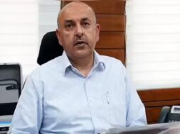 तरुण कपूर का कार्यकाल बढ़ा