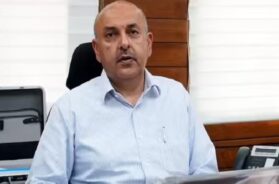 तरुण कपूर का कार्यकाल बढ़ा