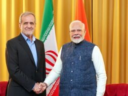 पीएम मोदी ने पेजेश्कियान से की बात