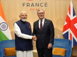 पीएम मोदी व किएर स्टार्मर