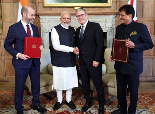 India-UK CETA लागू : भारतीय निर्यात को मिलेगा बड़ा बढ़ावा, स्कॉच व्हिस्की समेत कई ब्रिटिश उत्पाद होंगे सस्ते