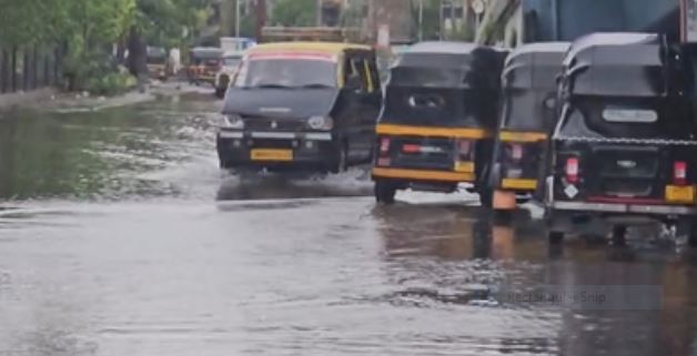 Mumbai Rain: मूसलाधार बारिश से मुंबई बेहाल, LTT स्टेशन जलमग्न, IMD का रेड अलर्ट जारी