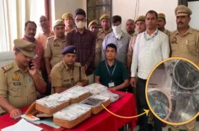 कैंट स्टेशन पर करोड़ से ज्यादा के आभूषण जब्त