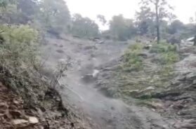 चार धाम यात्रा फिर रोकी गई1