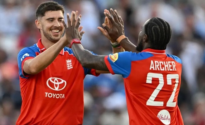 टी20 सीरीज : टीम इंडिया की सबसे बड़ी हार, इंग्लैंड को 2-0 की अजेय बढ़त