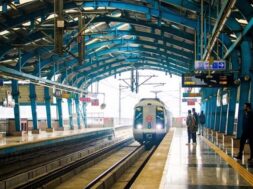 दिल्ली मेट्रो के सभी स्टेशन खुले