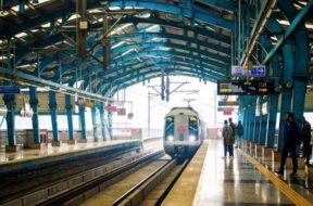 दिल्ली मेट्रो के सभी स्टेशन खुले