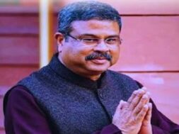 धर्मेंद्र प्रधान ने दिया इस्तीफा